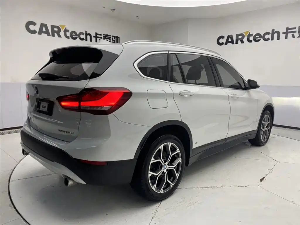 BMW X1 2020 sDrive25Li Leading Edition