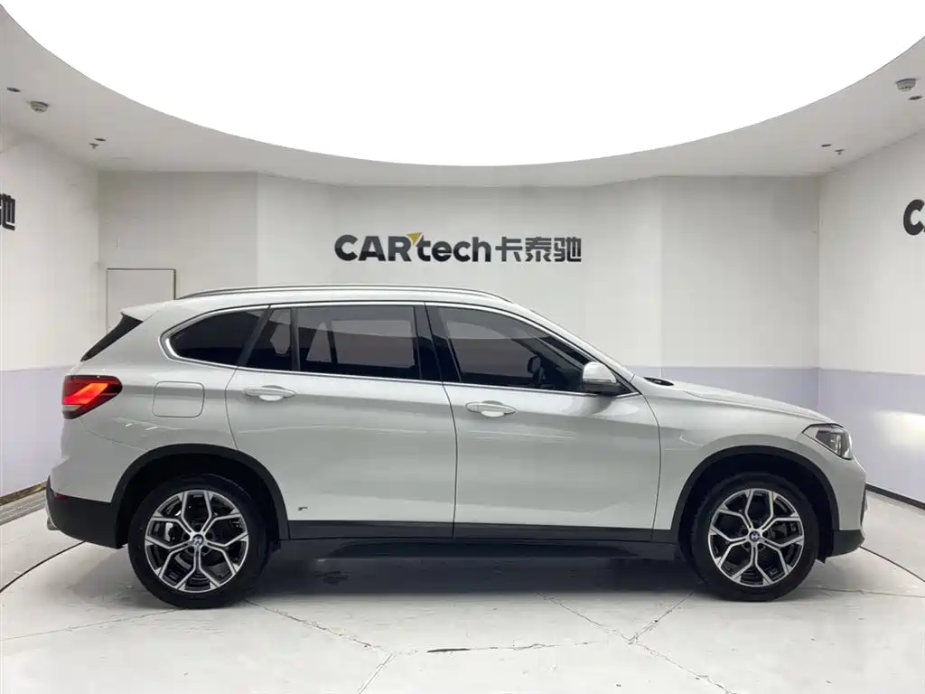 BMW X1 2020 sDrive25Li Leading Edition