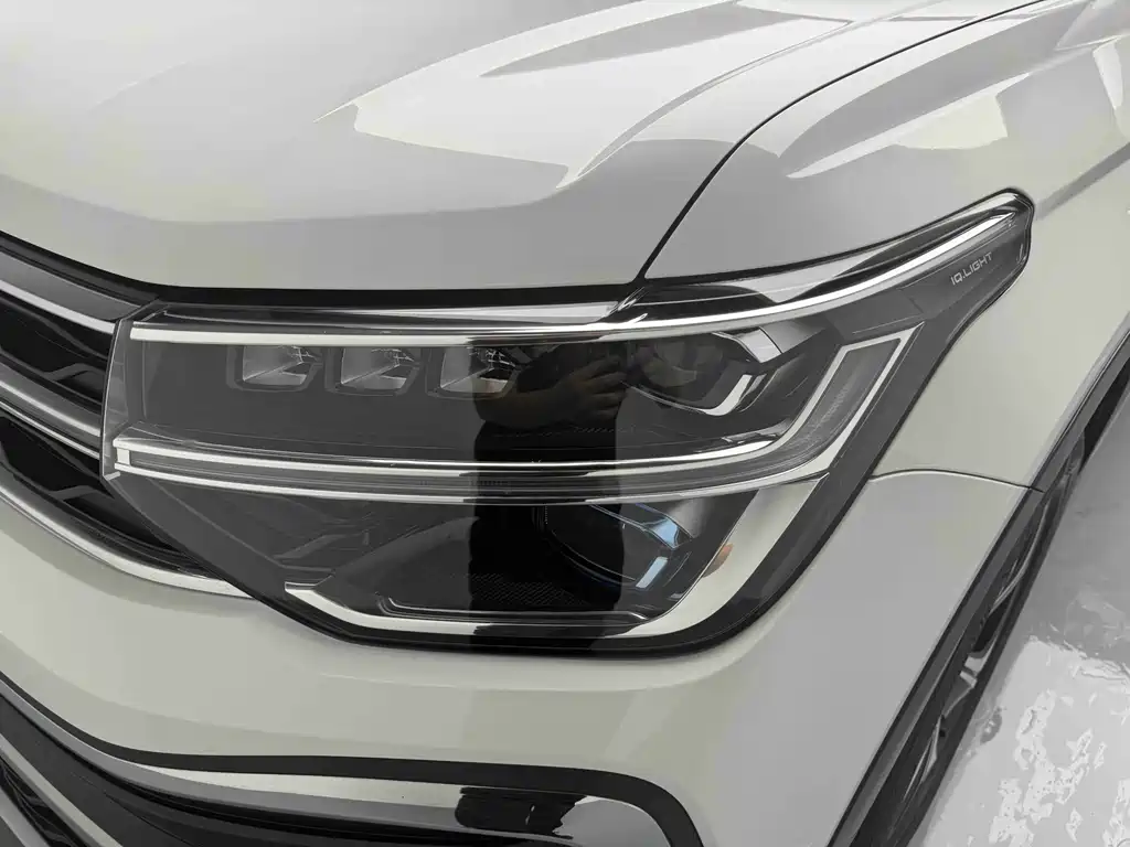 Volkswagen Tharu 2024 300TSI FWD Full Moon Edition
