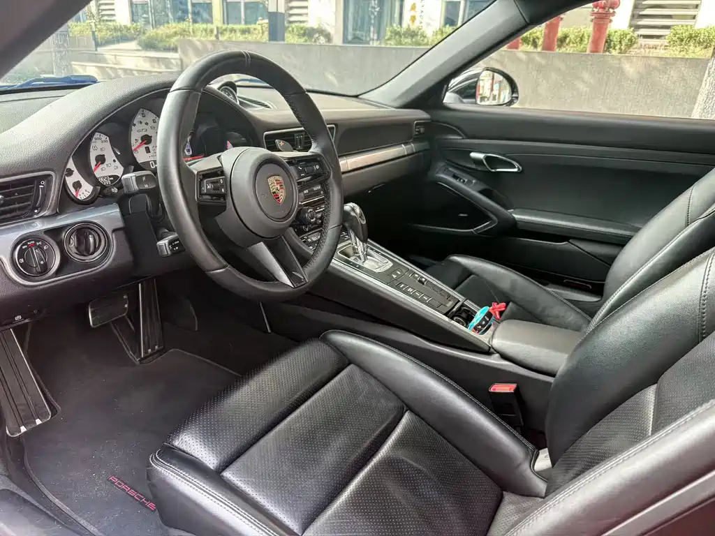 Porsche 911 2015 Carrera 3.4L Style Edition