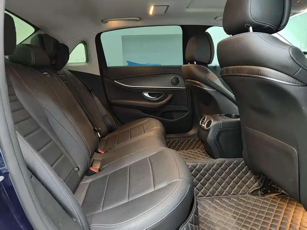Mercedes-Benz E-Class 2019 E 260 L Sport