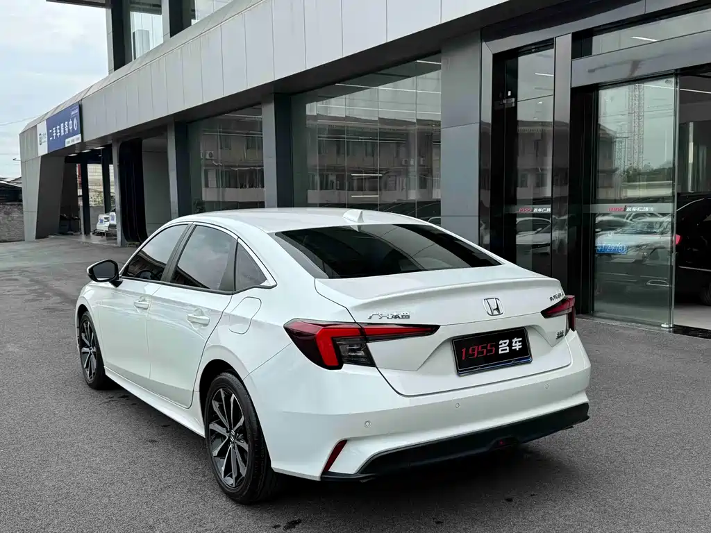 Integra 2025 240TURBO CVT Tech Edition