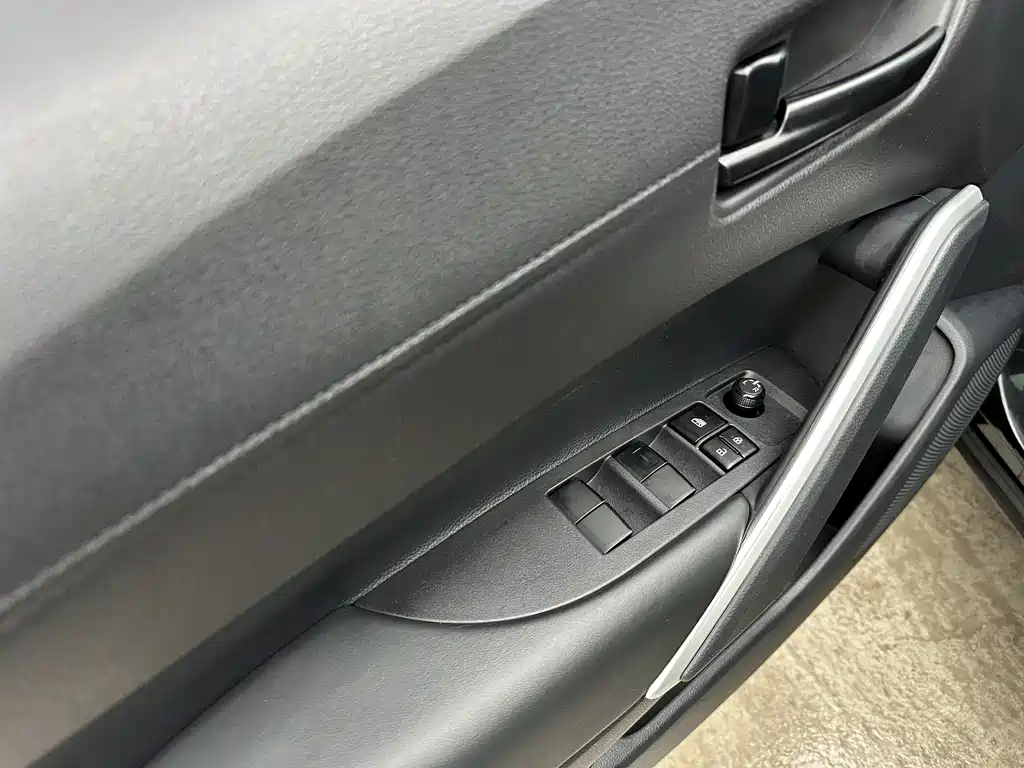 Toyota Frontlander 2023 2.0L CVT Leading