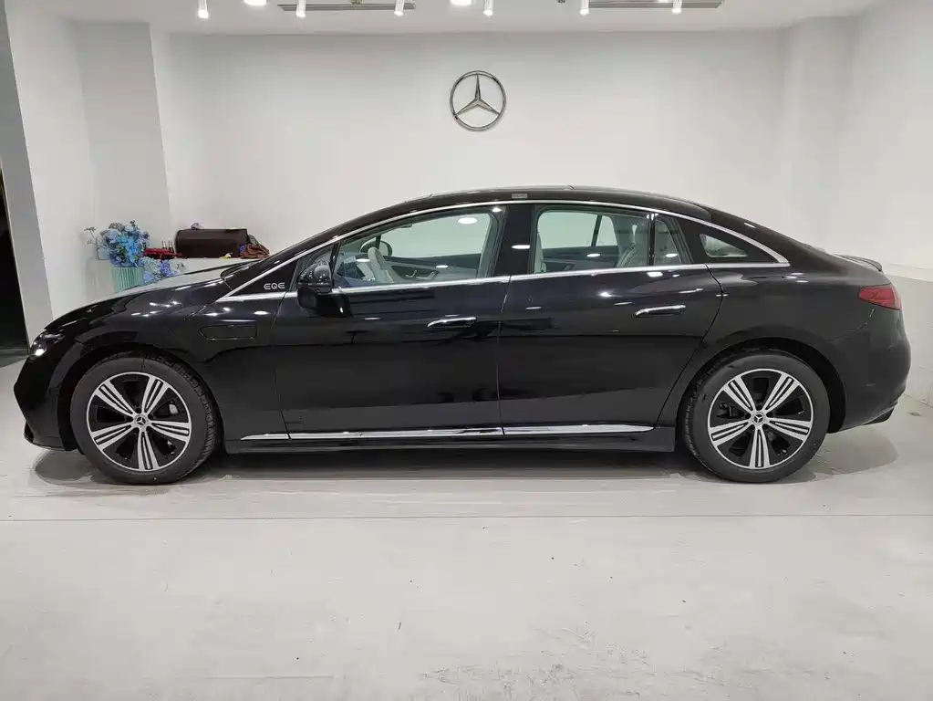 Mercedes-Benz EQE 500 4MATIC Pioneer Edition 2025