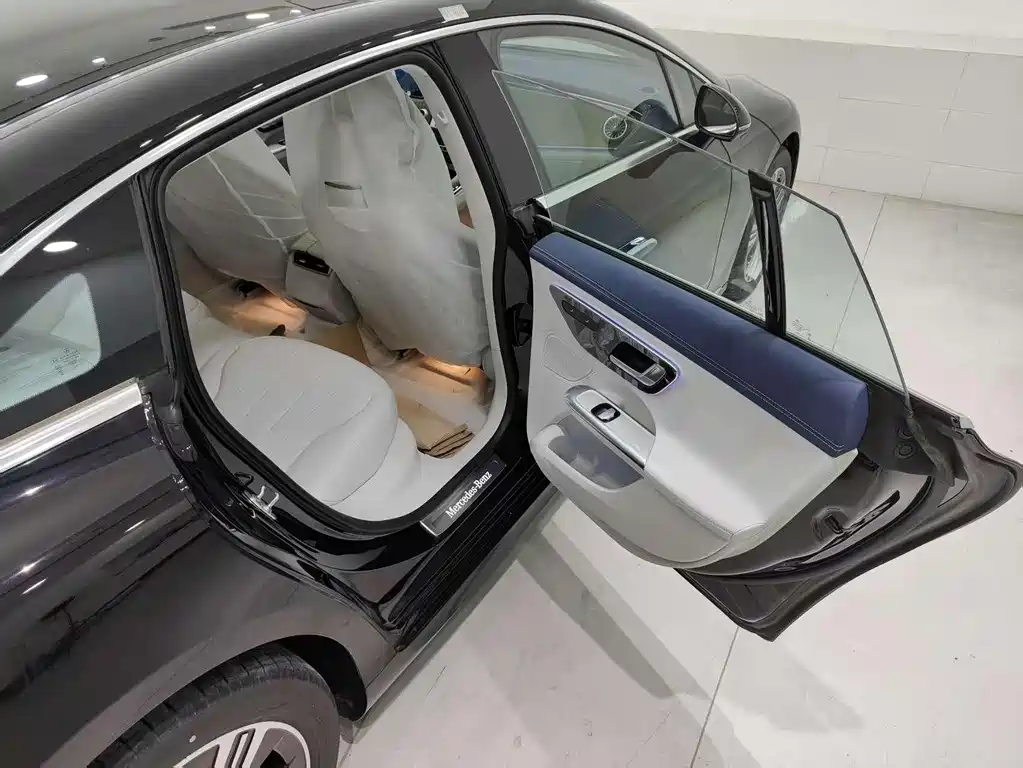 Mercedes-Benz EQE 500 4MATIC Pioneer Edition 2025