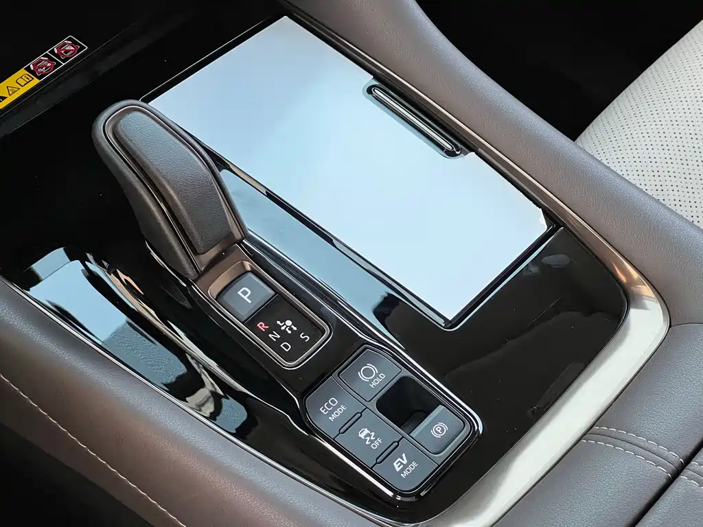 Toyota Alphard 2024 Hybrid 2.5L Premium Edition