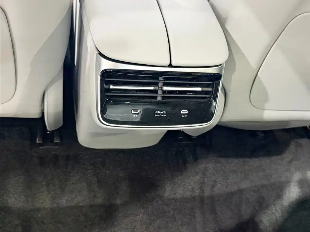 Luxeed S7 2025 855km Max