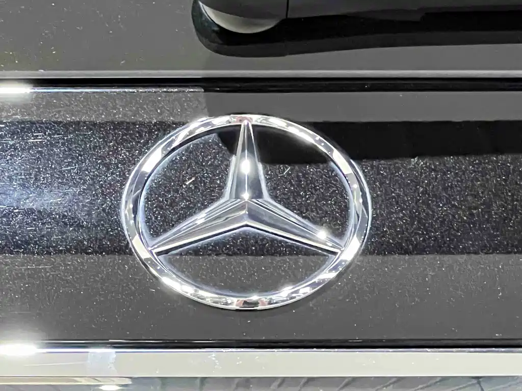 Mercedes-Benz GLS 450 4MATIC 2023