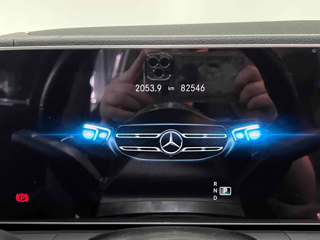 Mercedes-Benz GLS 450 4MATIC 2023