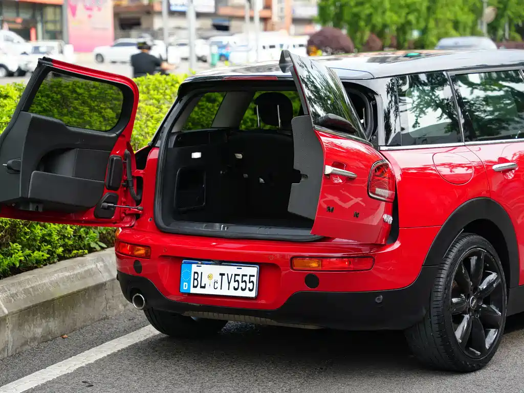 MINI CLUBMAN 2019 1.5T COOPER