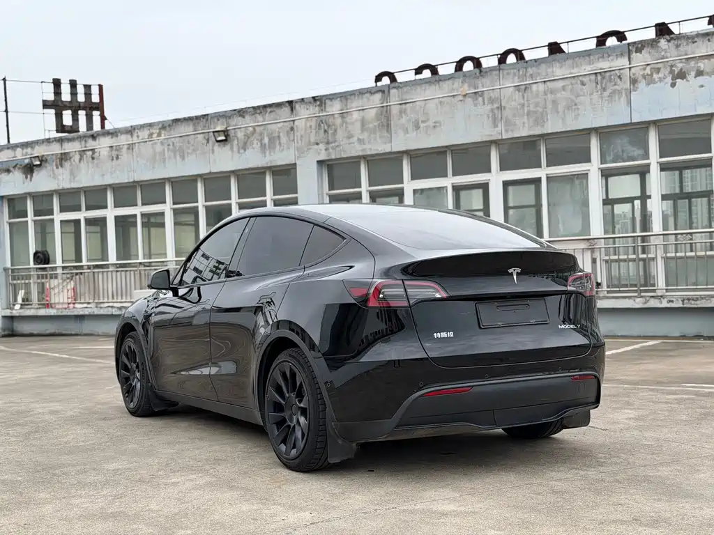 Model Y 2023 Rear-Wheel Drive