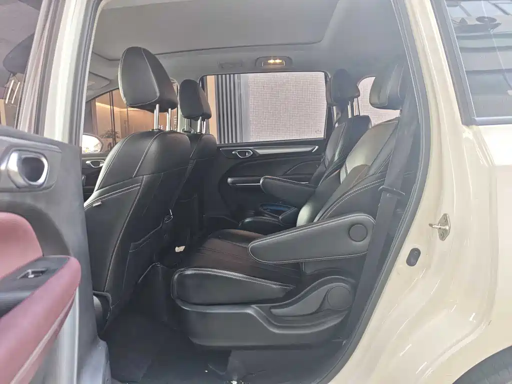 Trumpchi M6 2021 PRO 270T DCT Premium Edition