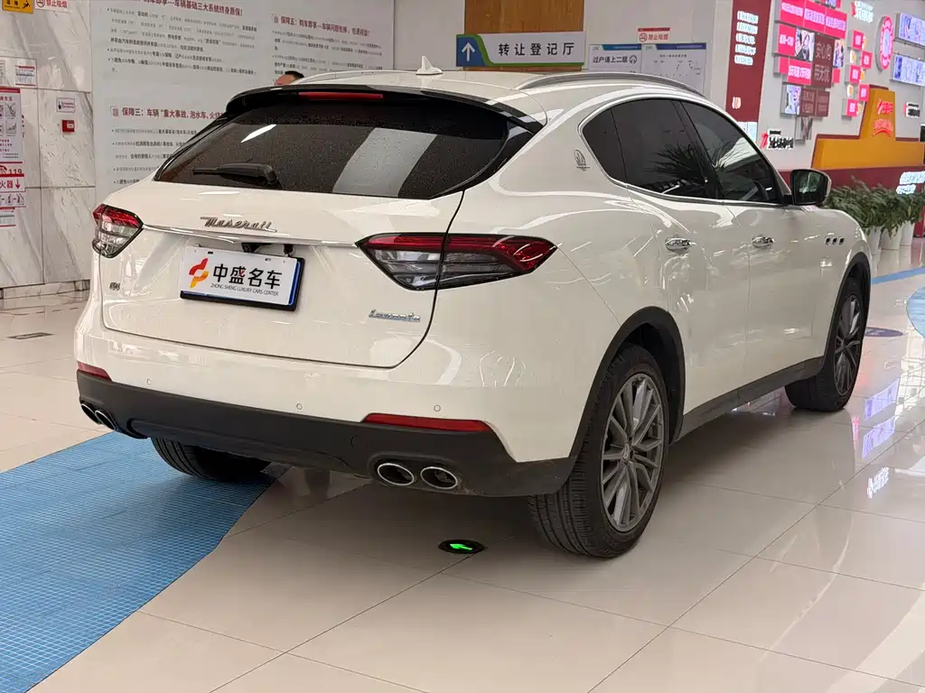 Maserati Levante 2021 3.0T Standard Edition