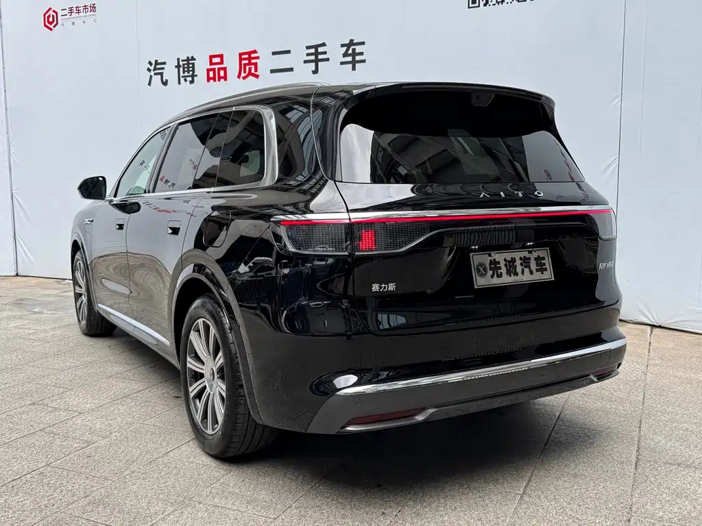 AITO M8 2025 EV Max+ Five-Seat Long Range 192-Line Lidar