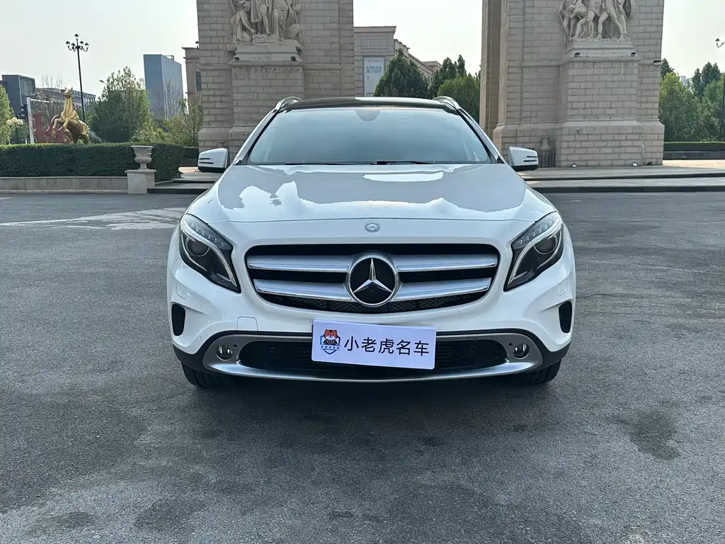 Mercedes-Benz GLA 220 4MATIC