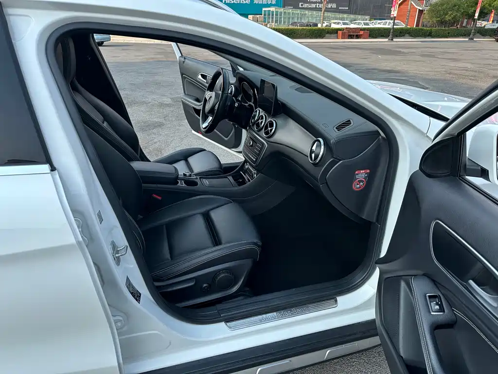 Mercedes-Benz GLA 220 4MATIC