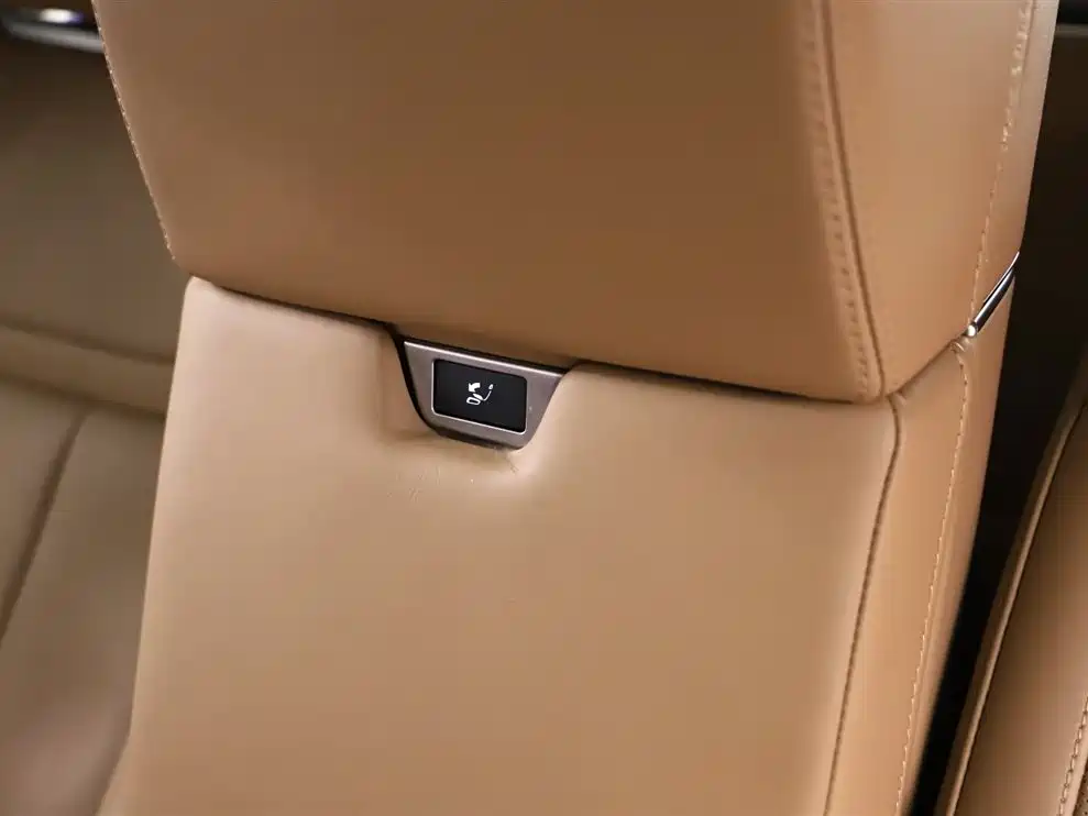 Range Rover 2025 3.0 L6 400PS Autobiography LWB