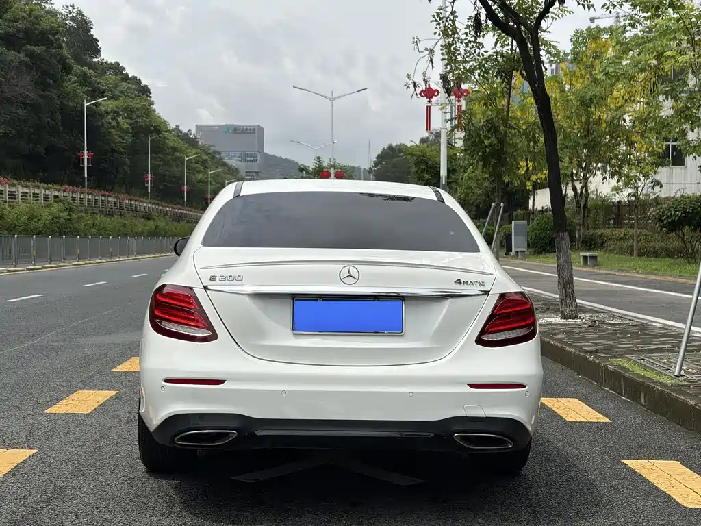 Mercedes-Benz E-Class 2017 E 200 Sport 4MATIC
