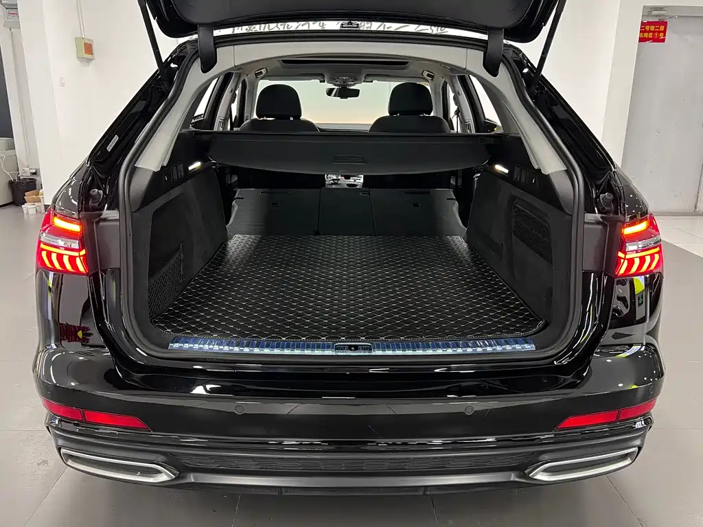Audi A6 Avant 45 TFSI