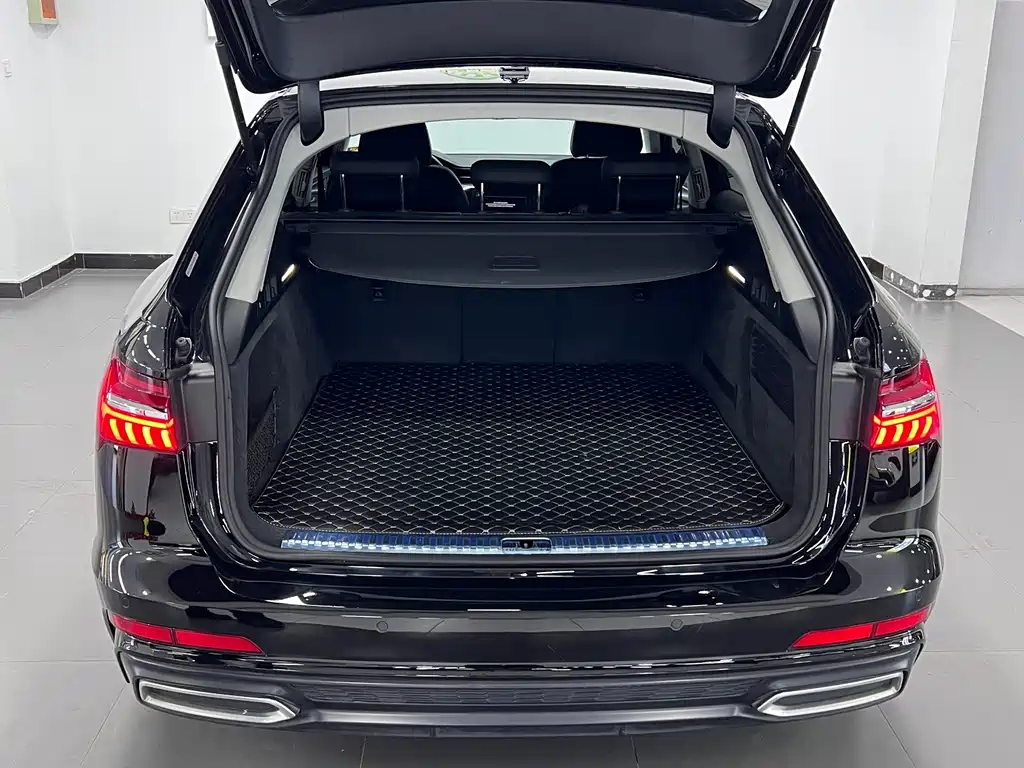 Audi A6 Avant 45 TFSI