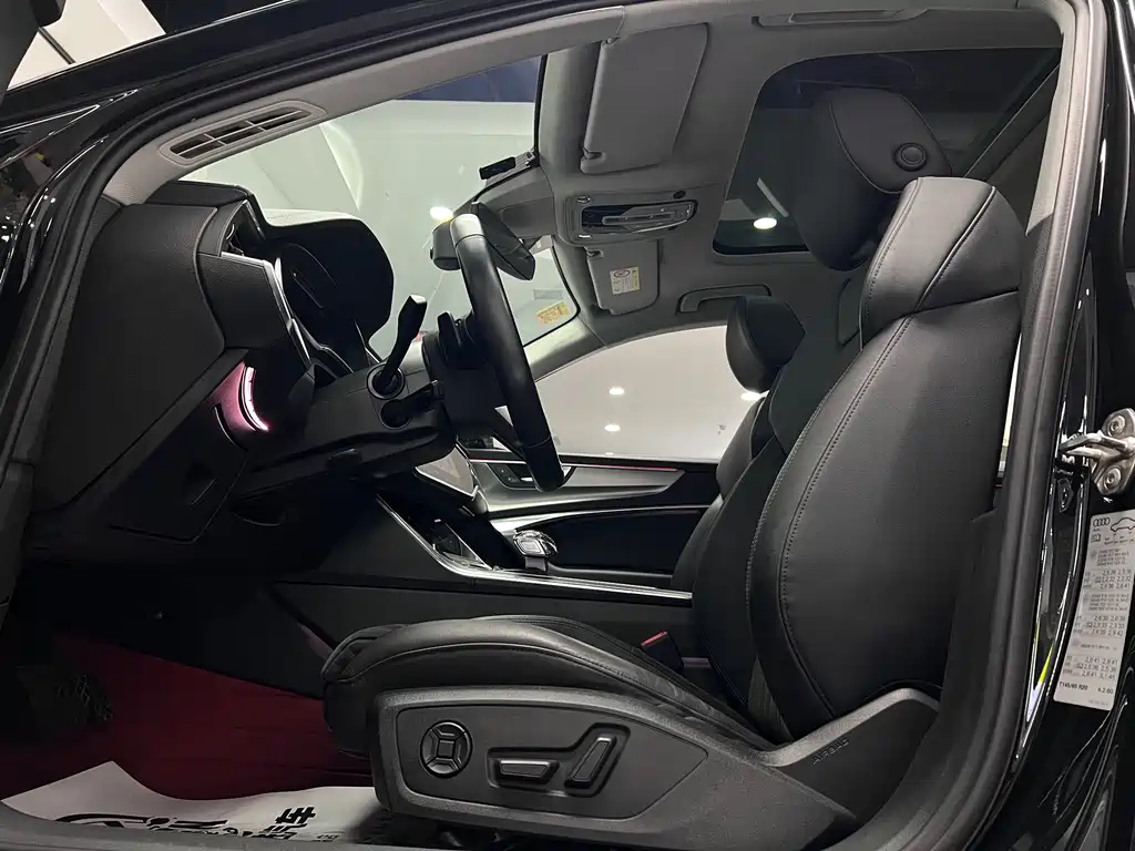 Audi A6 Avant 45 TFSI