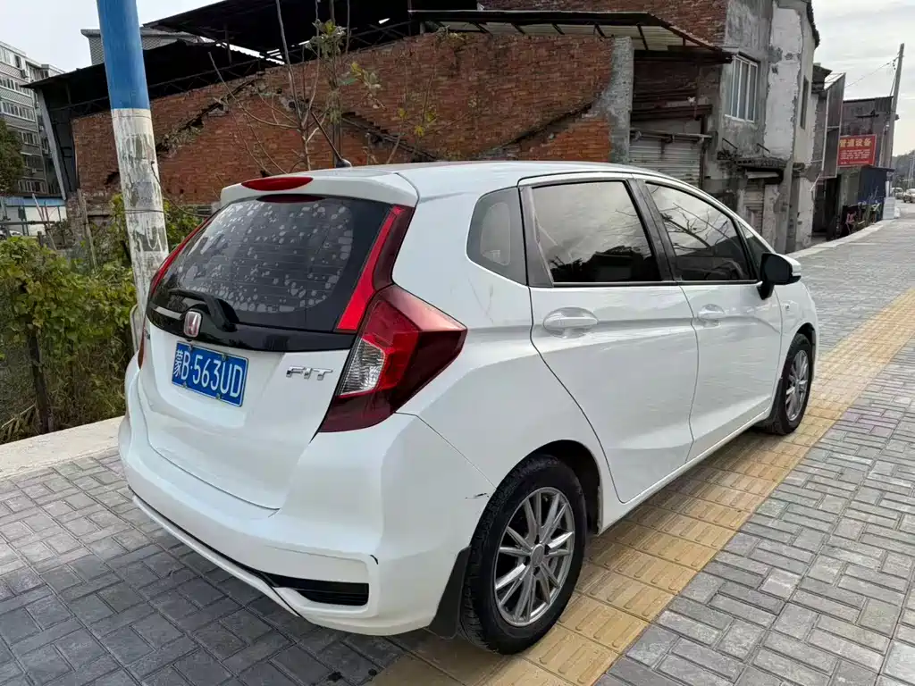 Honda Fit 2020 1.5L CVT Comfort Edition