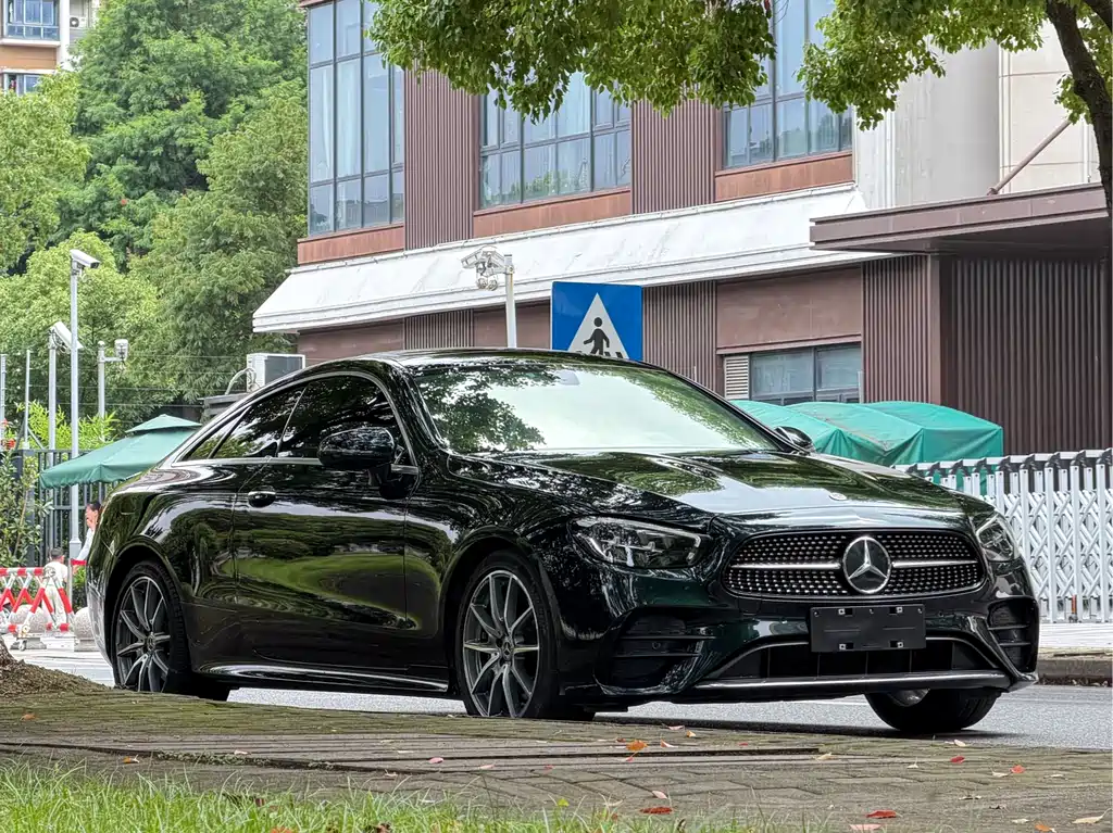 Mercedes-Benz E 260 Coupe (Import) 2023
