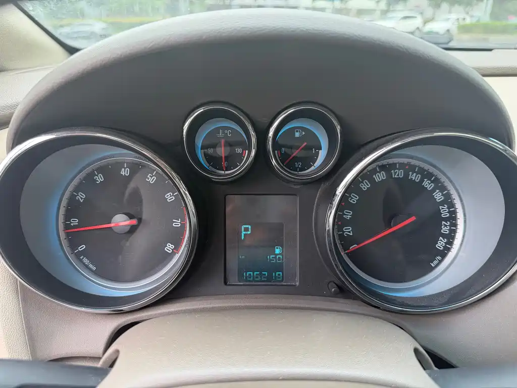 Buick Excelle GT 2013 1.6L Automatic Fashion Edition