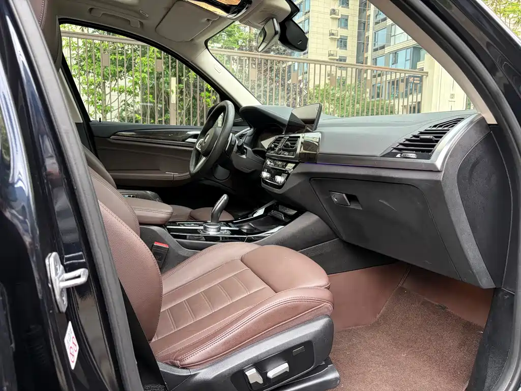 BMW X3 2021 xDrive30i Leading Edition M Sport Package