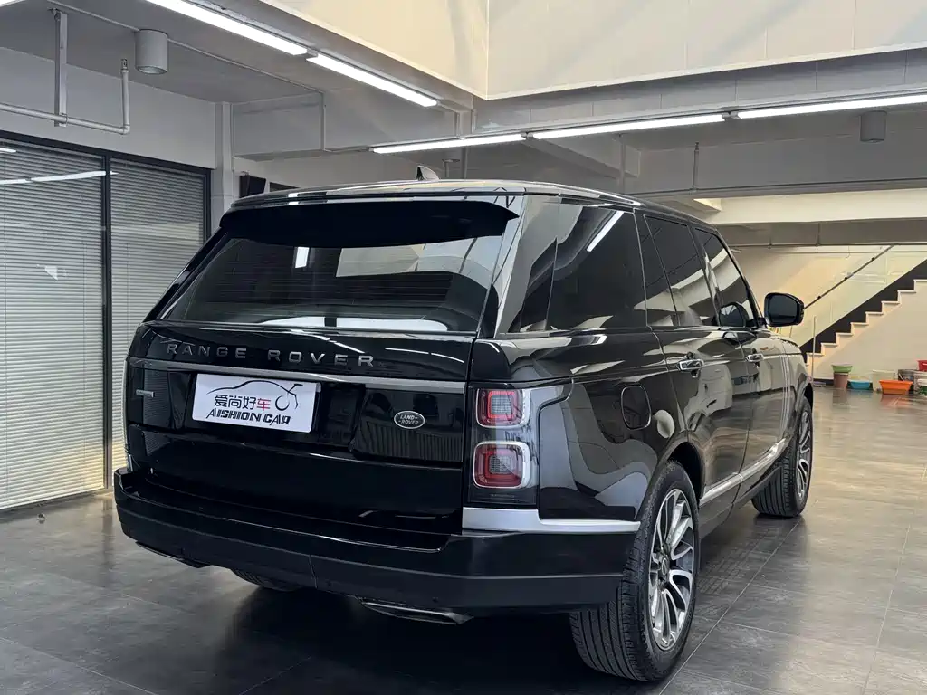 Range Rover 2018 3.0 SC V6 Vogue Heritage Edition