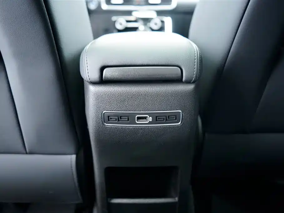 Geely Coolray 2025 1.5L CVT Super MAX
