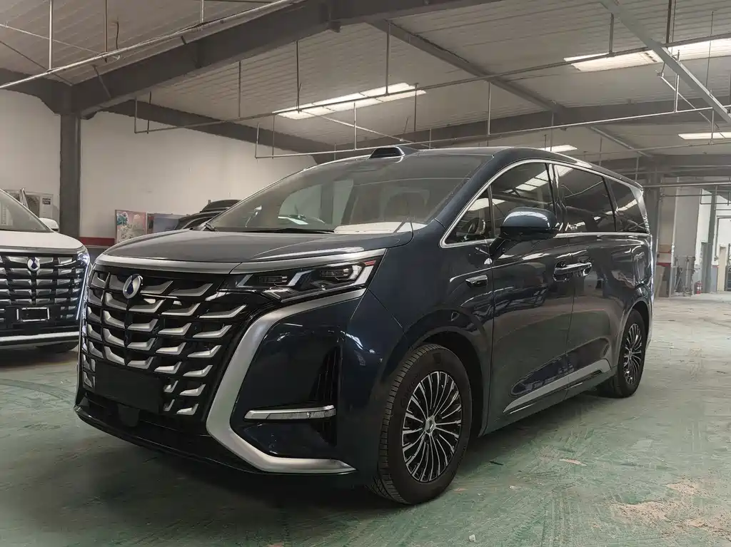 Denza D9 2025 DM-i Intelligent Driving Edition 1020 AWD Flagship