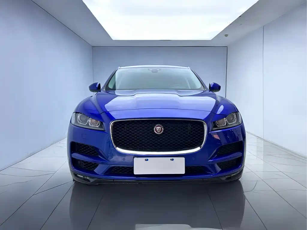 Jaguar F-PACE 2018 2.0T RWD Urban Prestige Edition