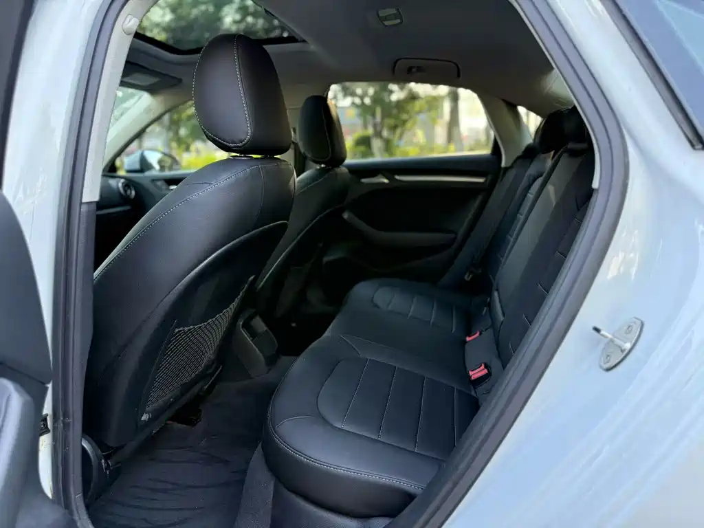 Audi A3 2016 Limousine 35 TFSI Premium