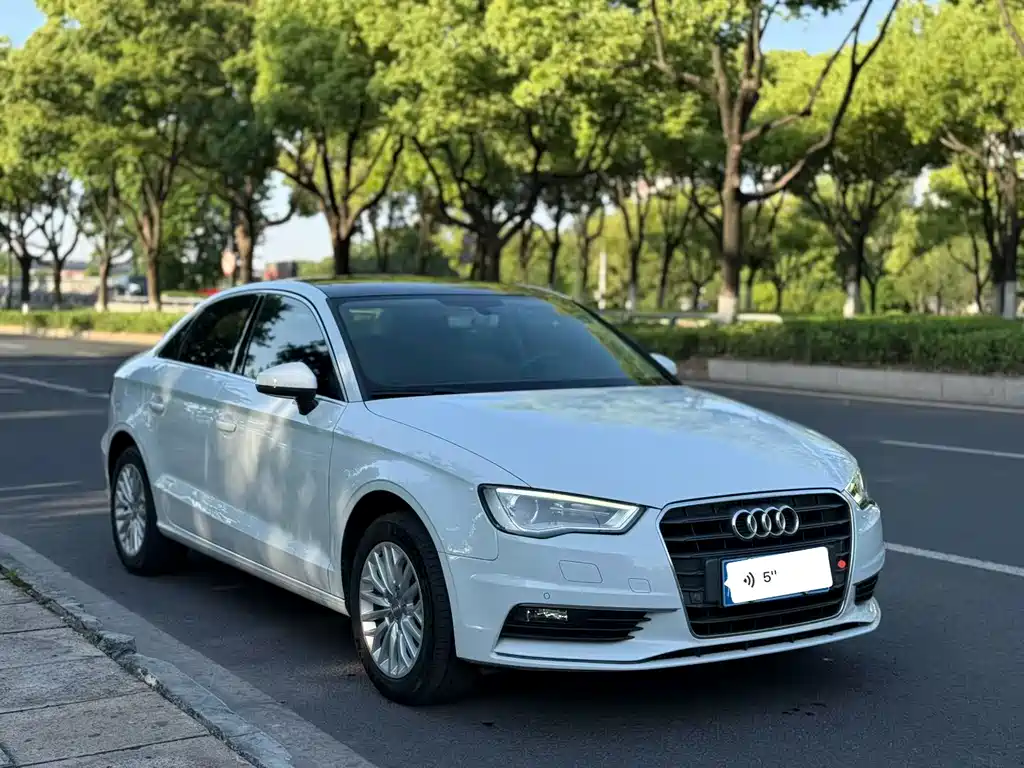 Audi A3 2016 Limousine 35 TFSI Premium