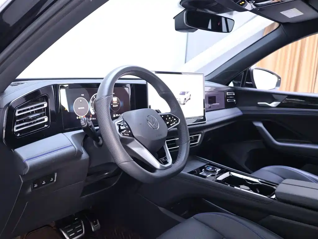 Tiguan L 2024 PRO 330TSI FWD R-Line