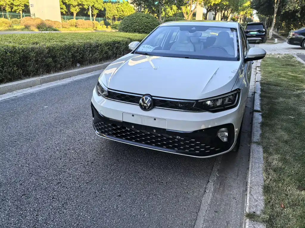 Volkswagen Lavida 2025 New Sharp 1.5L Outstanding Wish Edition