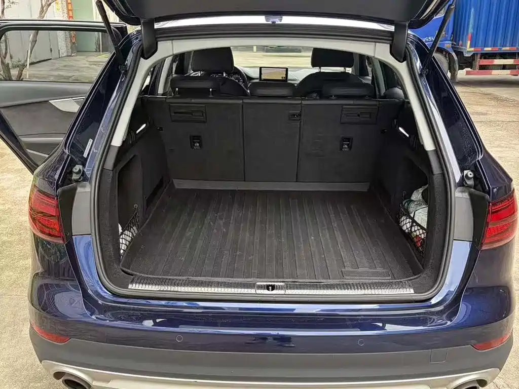 Audi A4 allroad quattro 2019 45 TFSI Sport