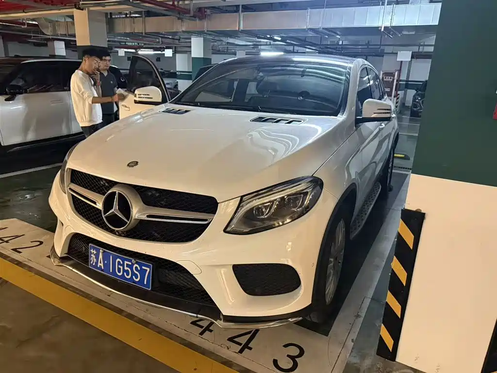 Mercedes-Benz GLE Coupe 2015 GLE 320 4MATIC Coupe SUV
