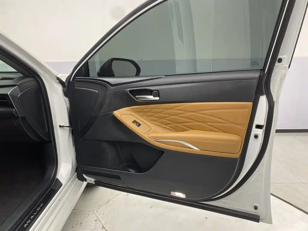 Avalon 2023 Hybrid 2.5L XLE Premium Edition
