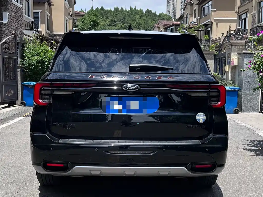 Ford Explorer 2023 EcoBoost 285 Kunlun Summit Edition 7-Seat