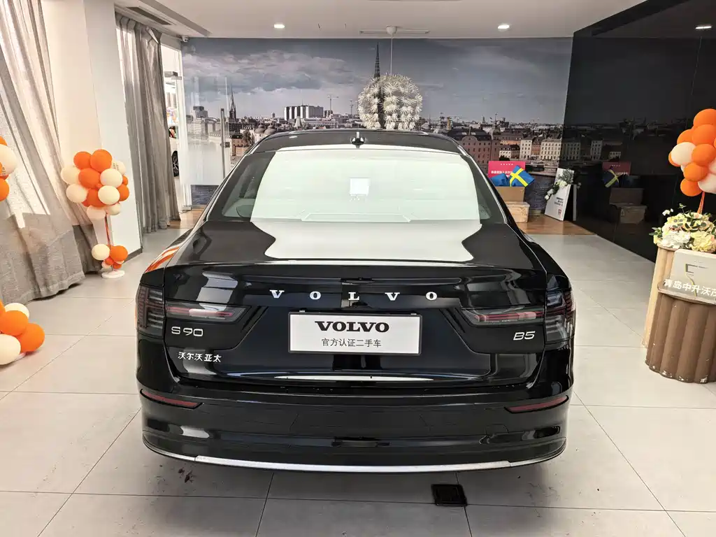 Volvo S90 2026 B5 Inscription