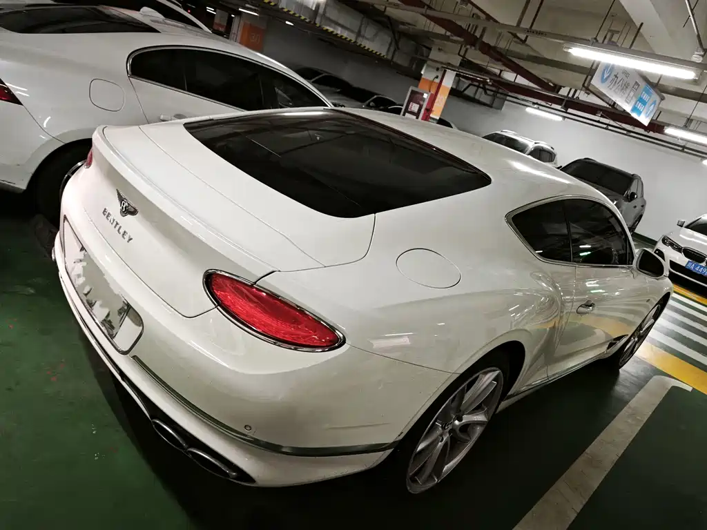 Bentley Continental GT V8 2022 4.0T