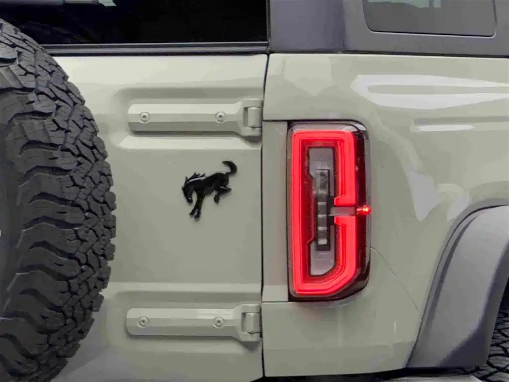 Ford Bronco 2024 2.3T Long Beach