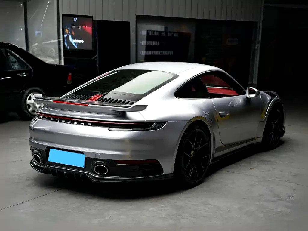 Porsche 911 2022 Carrera 3.0T