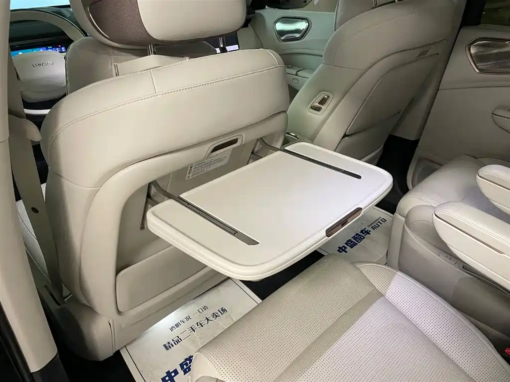 Lynk & Co 900 2025 2.0T Ultra 6-Seater