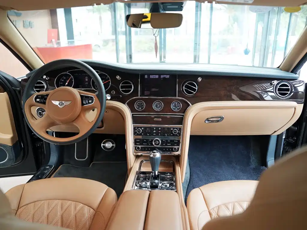 Bentley Mulsanne 2017 6.8T Extended Wheelbase