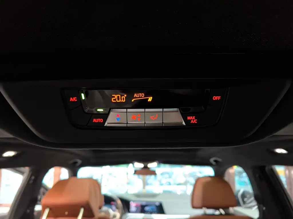 BMW X7 2021 xDrive40i Excellence M Sport Package