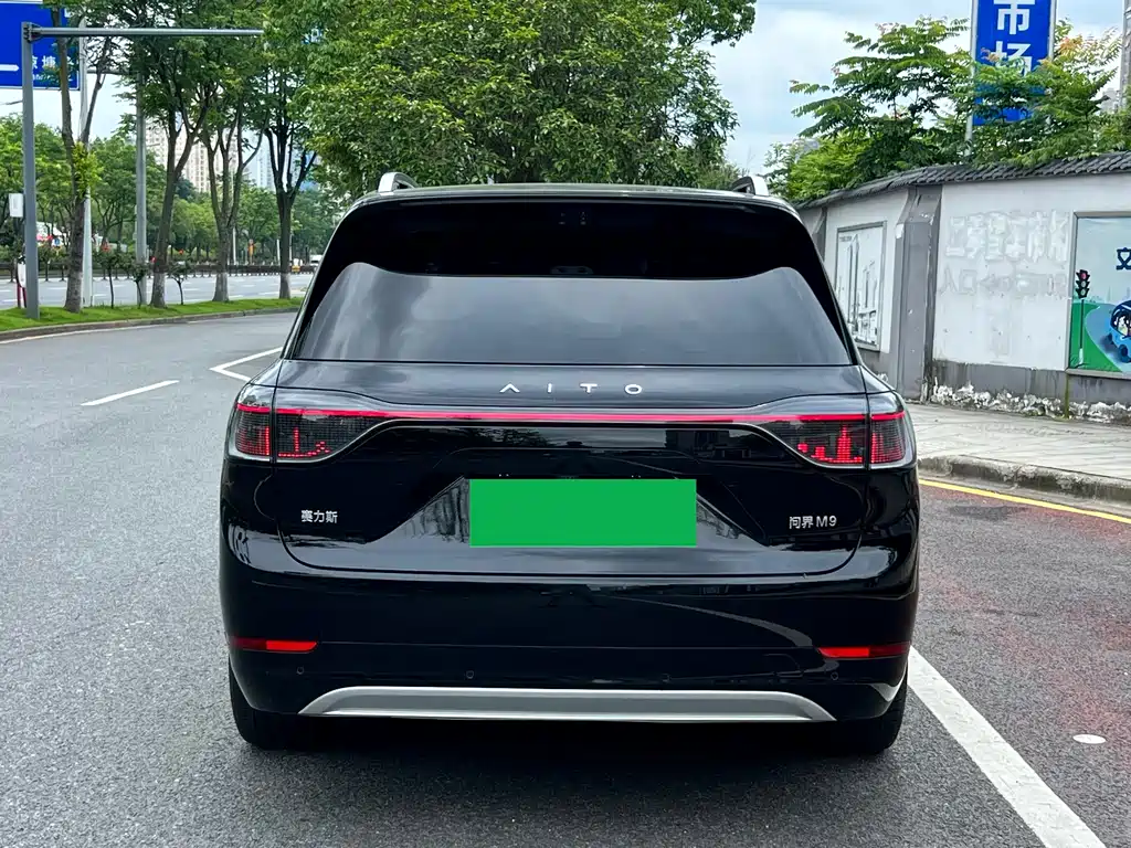 AITO M9 2025 Extended Range Max 52kWh 6-Seater (192-line LiDAR)