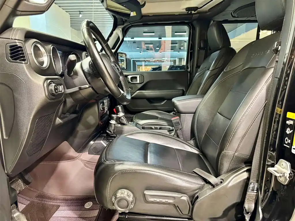 Jeep Wrangler 2021 2.0T Sahara Unlimited